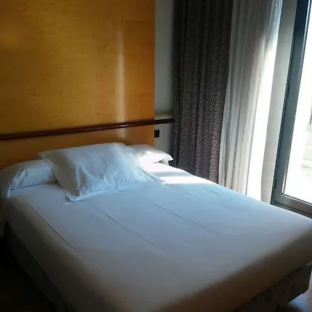 Occidental Alfonso V Hotel