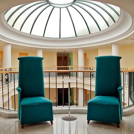 Hotel Occidental Alfonso V 4*