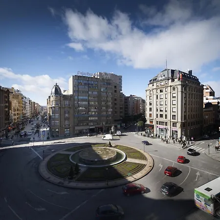 Occidental Alfonso V Szálloda León