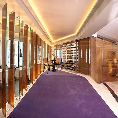 Occidental Alfonso V 4*