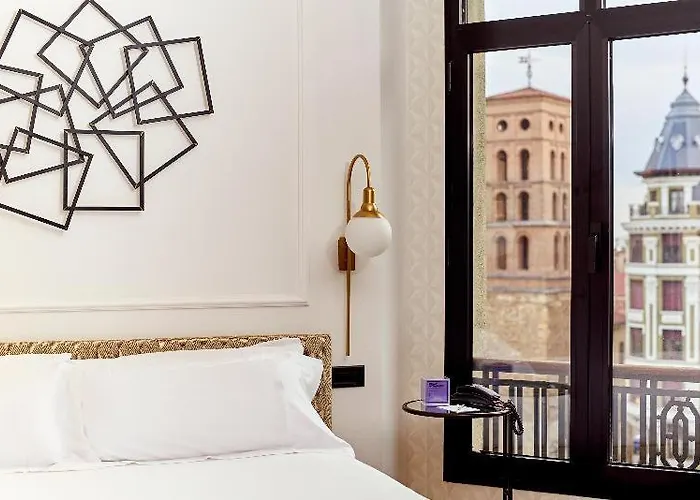 Occidental Alfonso V فندق ليون