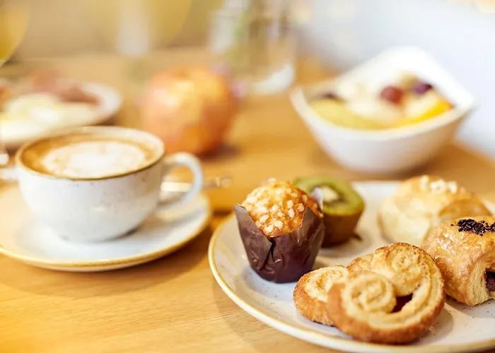 Occidental Alfonso V Szálloda 4*