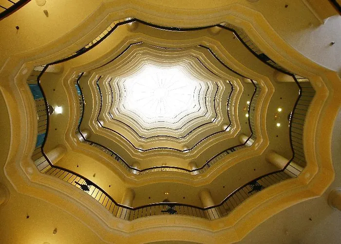 Occidental Alfonso V 4*