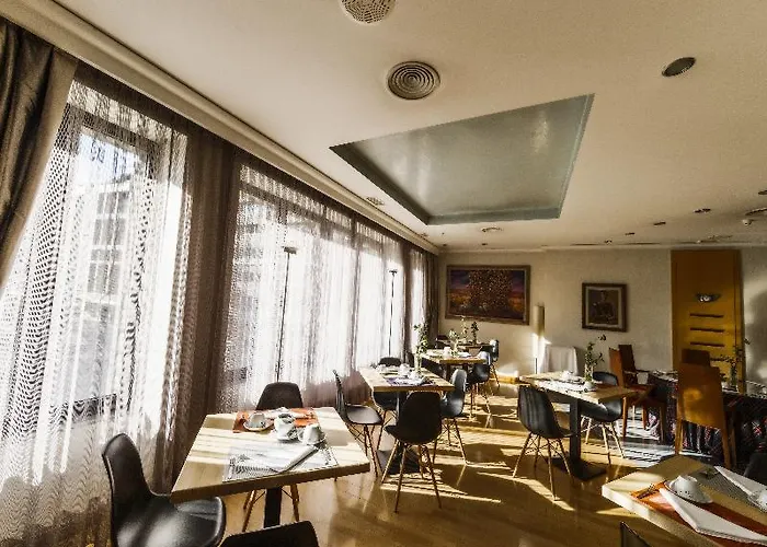 Occidental Alfonso V Hotel León