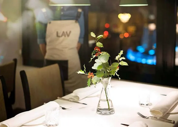 Occidental Alfonso V 4* ليون