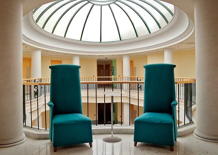 Hotel Occidental Alfonso V 4*